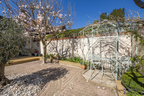 Property Image 23