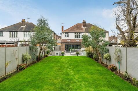 32-Ruskin-Drive-37.jpg