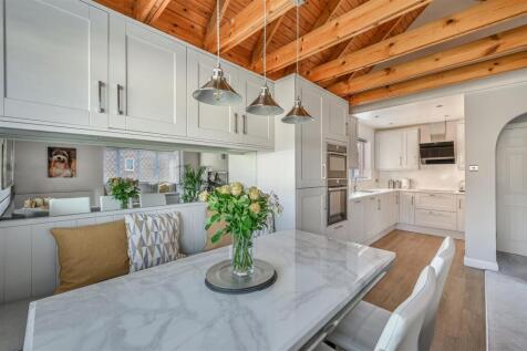 OSPREY CLOSE, 4-32.jpg