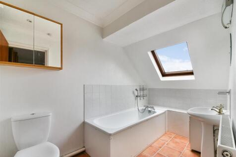 WORCESTER HOUSE, FLAT 6- (1).jpg