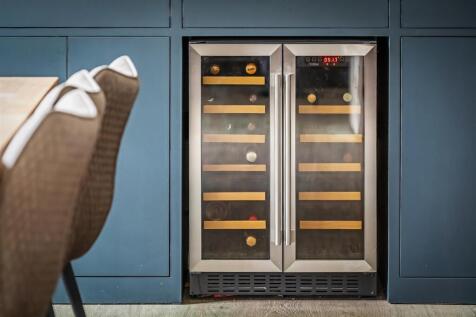 10-Carleton-Avenue-7.jpg