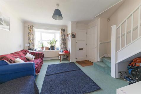 Village Row, Sutton7.jpg