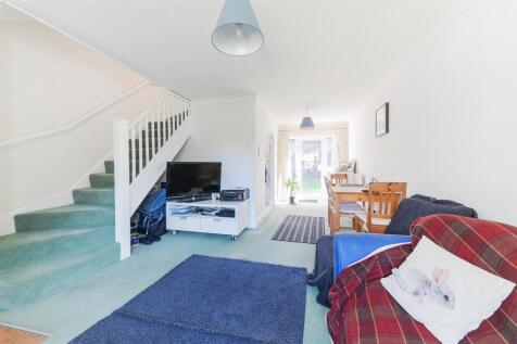 Village Row, Sutton6.jpg