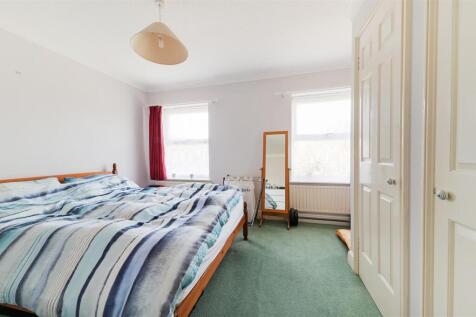 Village Row, Sutton1.jpg