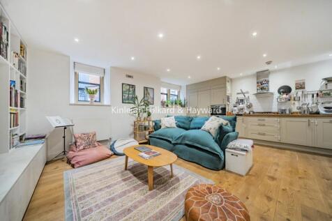 702fb0af-60b1-4a84-a