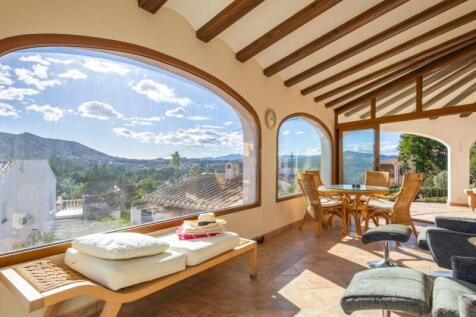 Property Image 4