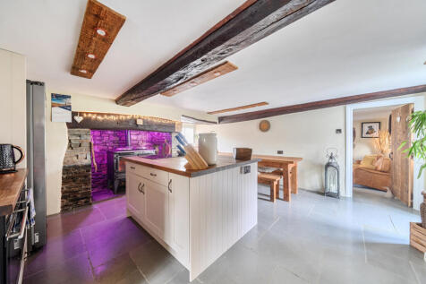 1369615-11-6908d3...