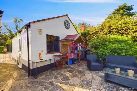 Double Garage