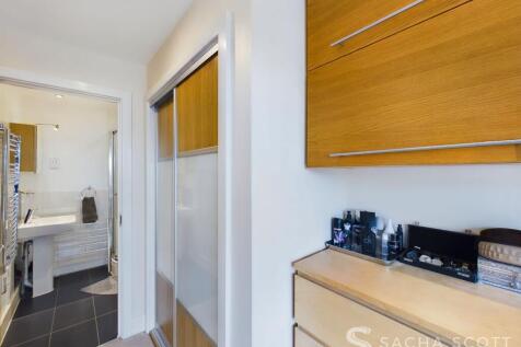 Built in Wardrobes