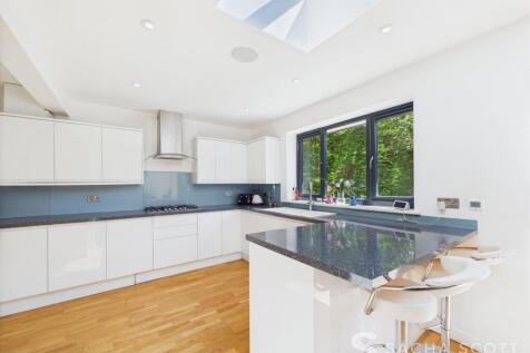 Kitchen / Breakfast Room
