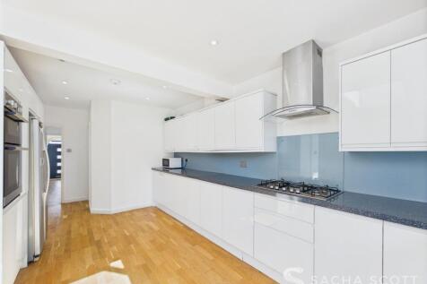 Kitchen / Breakfast Room