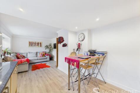 Lounge / Kitchen / Diner