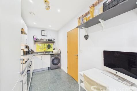 Kitchen / Breakfast Room