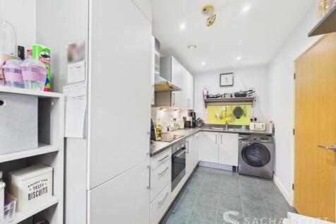 Kitchen / Breakfast Room