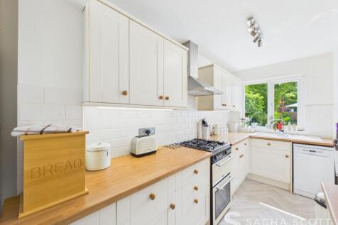 Kitchen / Breakfast Room