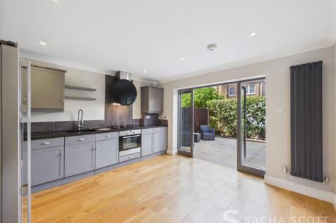 Kitchen / Breakfast Room