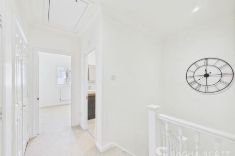 2nd Floor Landing