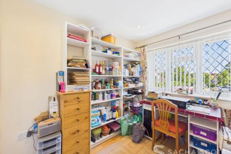 Bedroom 3 / Office