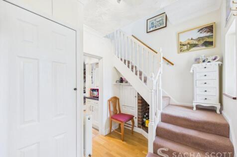 Entrance &amp; Storage