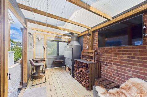 Entertaining Room