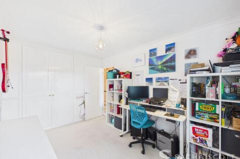 Bedroom 3 / Study