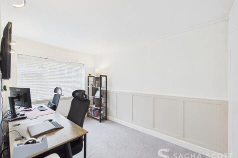 Bedroom 2 / Office