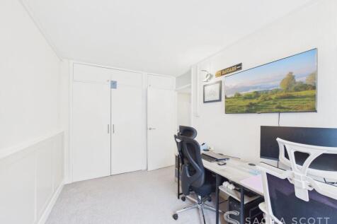 Bedroom 2 / Office