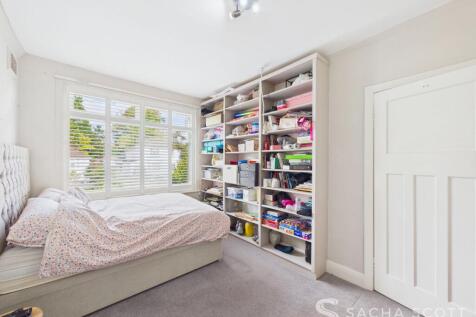 Bedroom 4 / Office