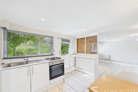 Kitchen / Breakfast Room