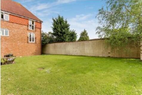 Rear Communal Garden