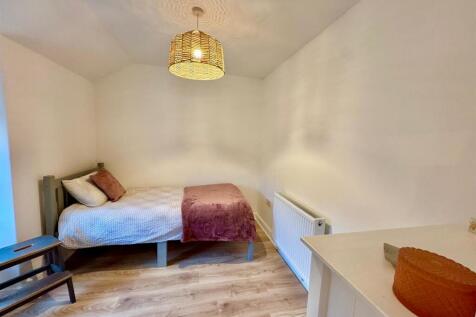 PHOTO-2025-10-12-17-55-50 (5).jpg