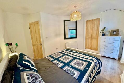 PHOTO-2025-10-12-17-55-50 (1).jpg