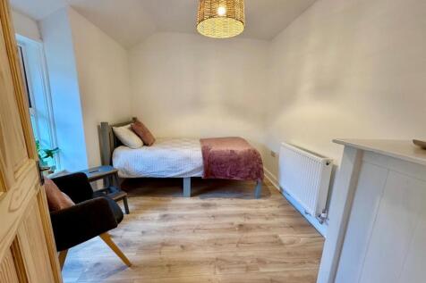 PHOTO-2025-10-12-17-55-50 (8).jpg