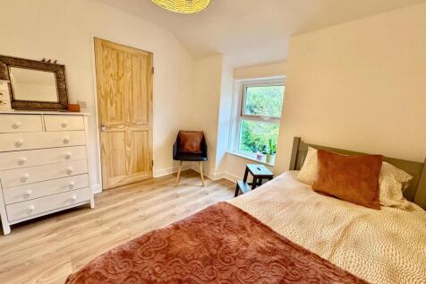 PHOTO-2025-10-12-17-55-50 (6).jpg