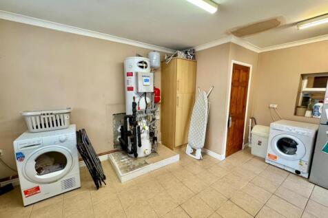 PHOTO-2025-10-24-12-29-44 (13).jpg