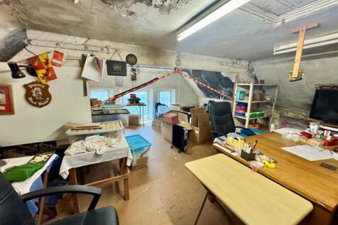 PHOTO-2025-10-20-17-47-12 (7).jpg