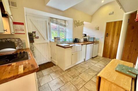 PHOTO-2025-10-21-17-13-16 (4).jpg