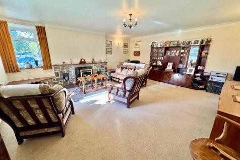 PHOTO-2025-10-16-14-22-12 (10).jpg