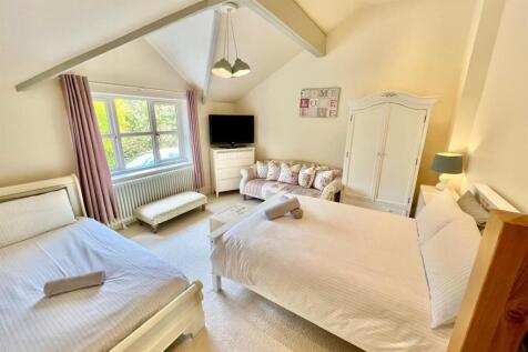 PHOTO-2024-05-06-19-27-07 (12).jpg