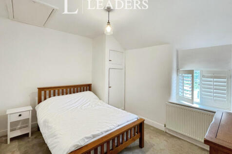 62e01265-Bedroom 201