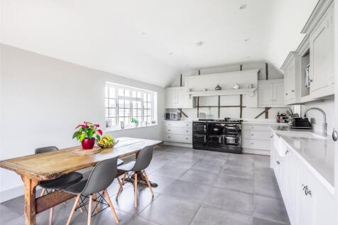 Kitchen/Breakfast Rm