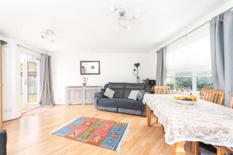 Sitting/Dining Room