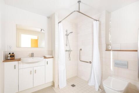 Wet/Shower Room
