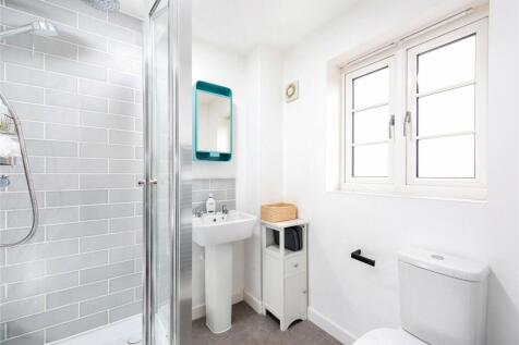Shower En Suite