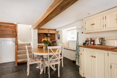Kitchen/Dining Area