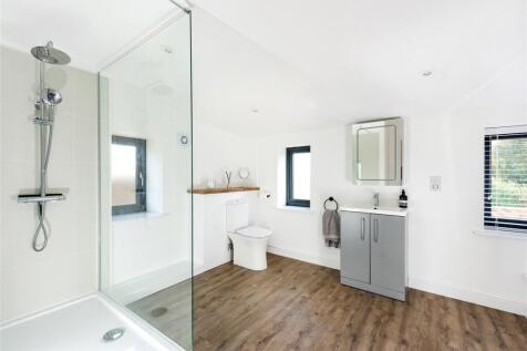 Shower En Suite