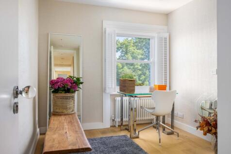 Bedroom/Study
