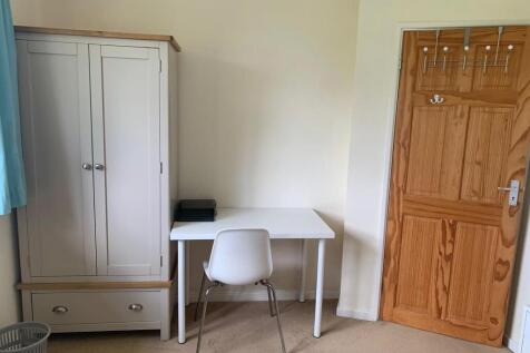 Bedroom 2 - Pic 1