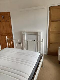 Bedroom 1- Pic 2