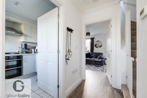 6AlecEastRoad-41